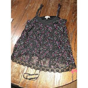 XL Decree Sleeveless Ruffle Spaghetti Strap Pleated Front Shirt Tank Top Lace